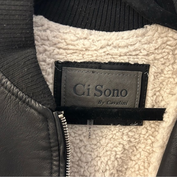 Ci Sono Black Faux Leather Bomber Jacket with Sherling Line; size S - Picture 4 of 5